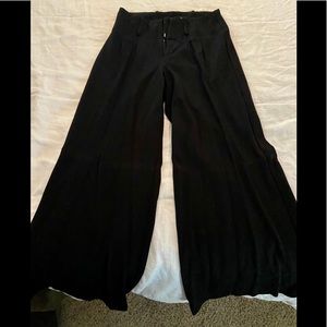 Women’s trousers